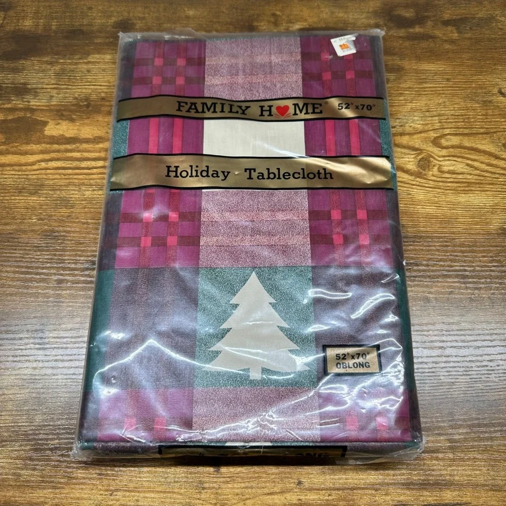 Family Home Holiday Tablecloth 52x70 Oblong Vinyl Christmas Tree Plaid Burgundy